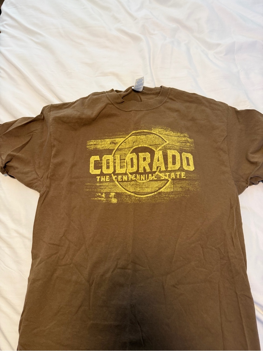 Gildan Brown T-Shirt with Yellow Colorado Graphic
